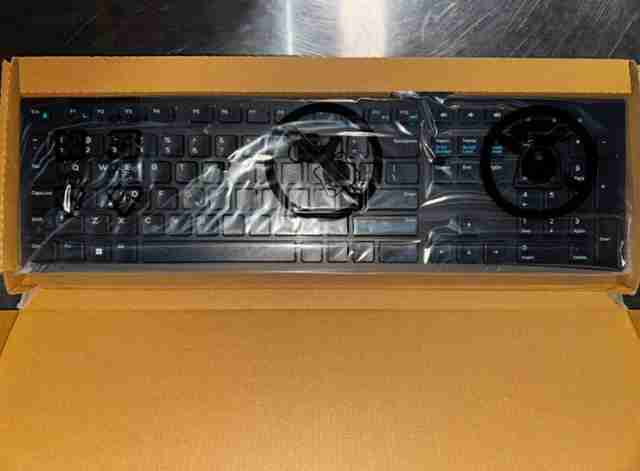 LOT QTY 771 New Dell KB216 104 KEY USB SLIM Keyboard (US-ENG language )