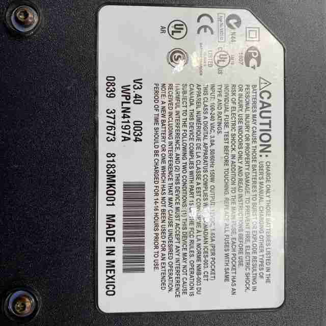 MOTOROLA WPLN4197A IMPRES 6-UNIT GANG CHARGER - USED