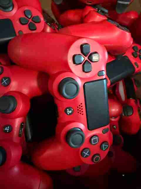 1000x Sony PS4 DualShock 4 Controllers  - CUH-ZCT2E - Untested - 9.50 USD