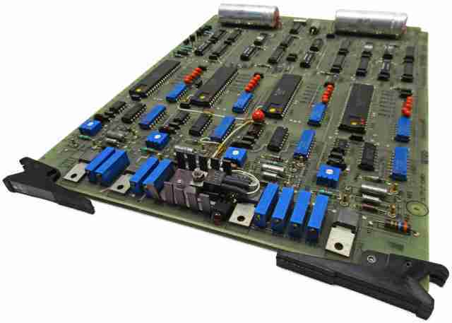 Lot of (12) Honeywell 30731811-3 Output Module Card Circuit Board
