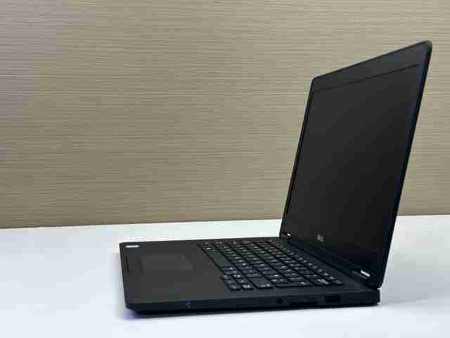 DELL Latitude E7470  Core i5 6th Gen  8GB  256SSD