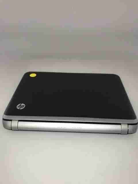 Lot of Hp 3115m Notebook AMD E-300 APU Radeon Beats Audio