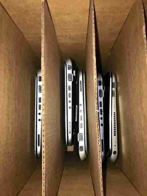 Lot of Hp 3115m Notebook AMD E-300 APU Radeon Beats Audio