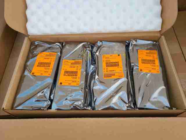 AMD Radeon Instinct Mi60 32GB HBM2 Graphics Accelerator / Crypto Mining Card