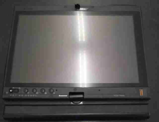 (41) Lenovo ThinkPad X200 - X201 Tablet - Multitouch swivel display - C2D / Core i7 - Win 7 OEM COA
