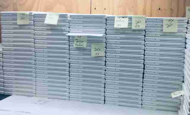 Apple MacBook A1181 13.3" Intel C2D 2.O GHZ, 2GB SDRAM, 120/160GB HDD