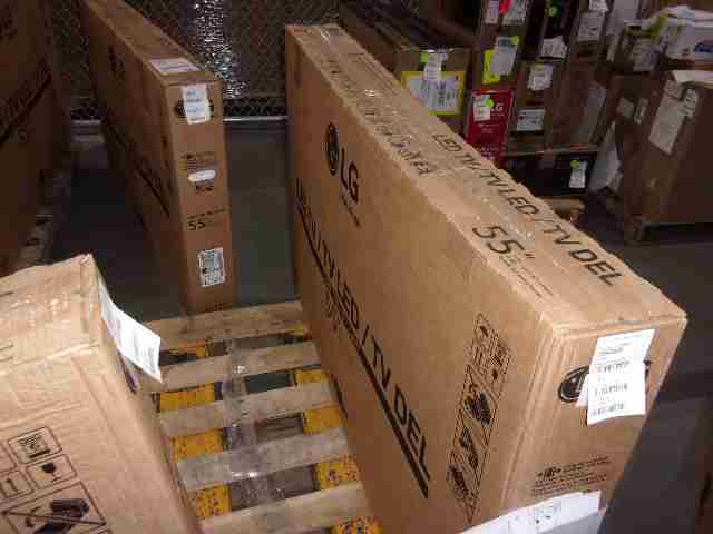 NEW 55" LG COMMERCIAL FLAT SCREEN TV (P/N: 55LV340C) (10 PCS)