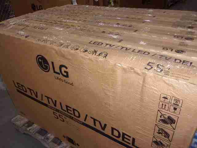 NEW 55" LG COMMERCIAL FLAT SCREEN TV (P/N: 55LV340C) (10 PCS)
