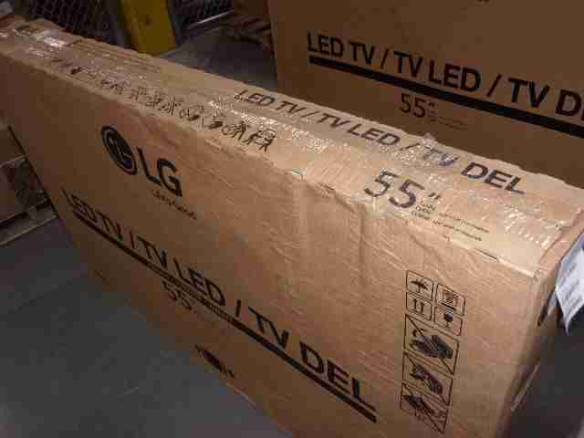 NEW 55" LG COMMERCIAL FLAT SCREEN TV (P/N: 55LV340C) (10 PCS)