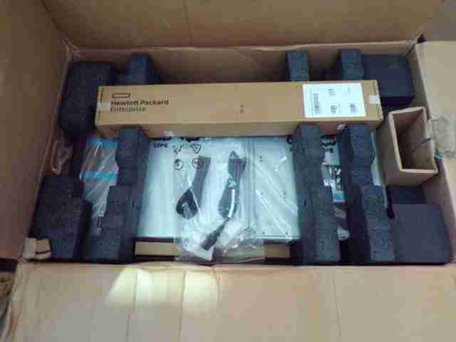 HP Enterprise StoreEasy 48TB NAS Server (New : Damage Box)