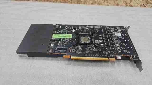 AMD Radeon PRO W5500 8GB GDDR6 (Qty 28) – 4x DisplayPort | Grade B Fully Tested