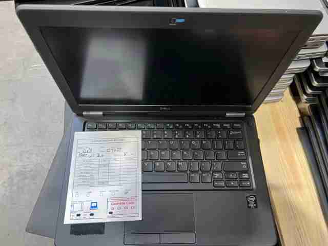 One lot of 140 Dell / HP i5 - i7 high end laptops R2 Ready for resale