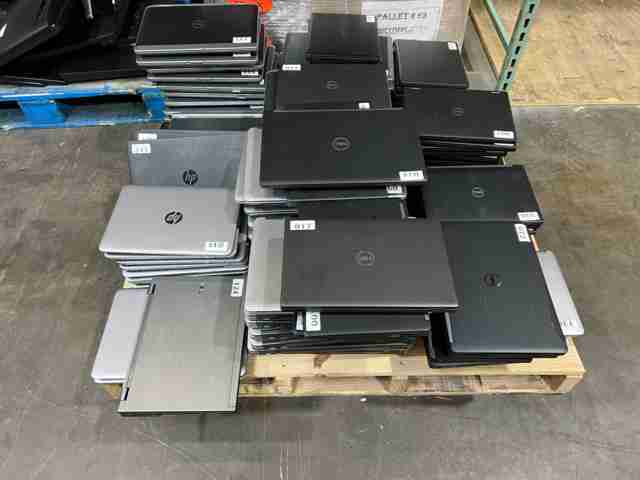 One lot of 140 Dell / HP i5 - i7 high end laptops R2 Ready for resale