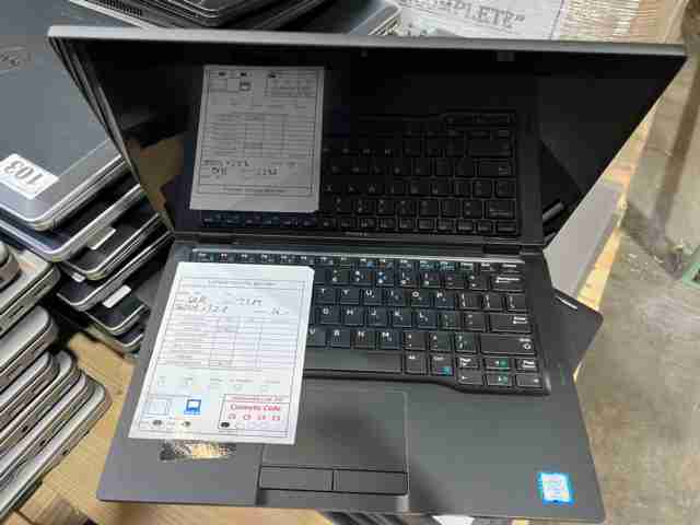One lot of 140 Dell / HP i5 - i7 high end laptops R2 Ready for resale