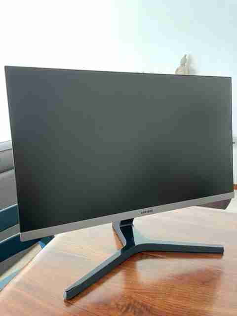 Samsung Monitor 24" New - 527 units. S24R350FZE LED IPS Panel AMD Gaming Mode Sealed Box