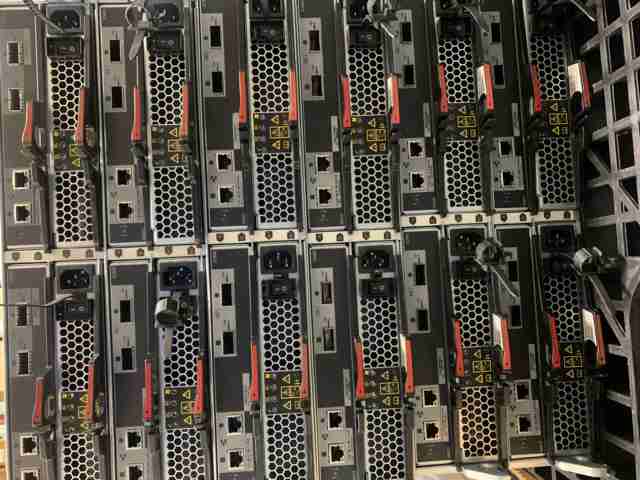 NetApp Disk Shelf & Controller -  DS4243, DS4246, FAS/V3270E, FAS2040