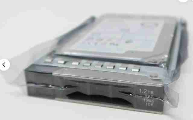 9RZ268-150 Dell 1TB 7.2K SAS 6G SFF Hard Drive