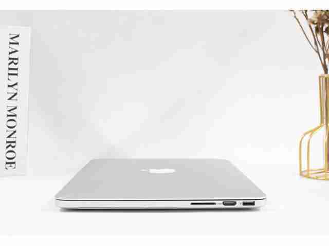 2015 A1502 MF840 13.3-inch MacBook Pro used Apple laptop 98% new I5 -CPU 8G memory 256GB SSD