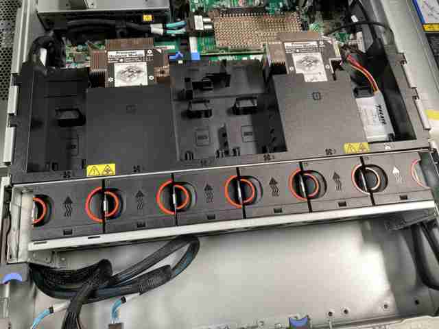 Lenovo ThinkSystem SR650 Rack Server Chassis